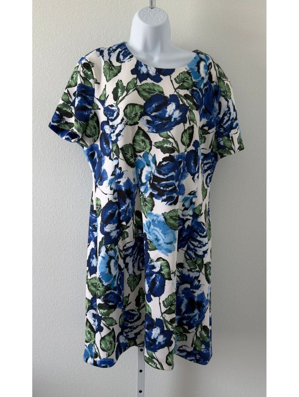 Halston Blue Floral Short Sleeve Shift Stretch Dress Size 14